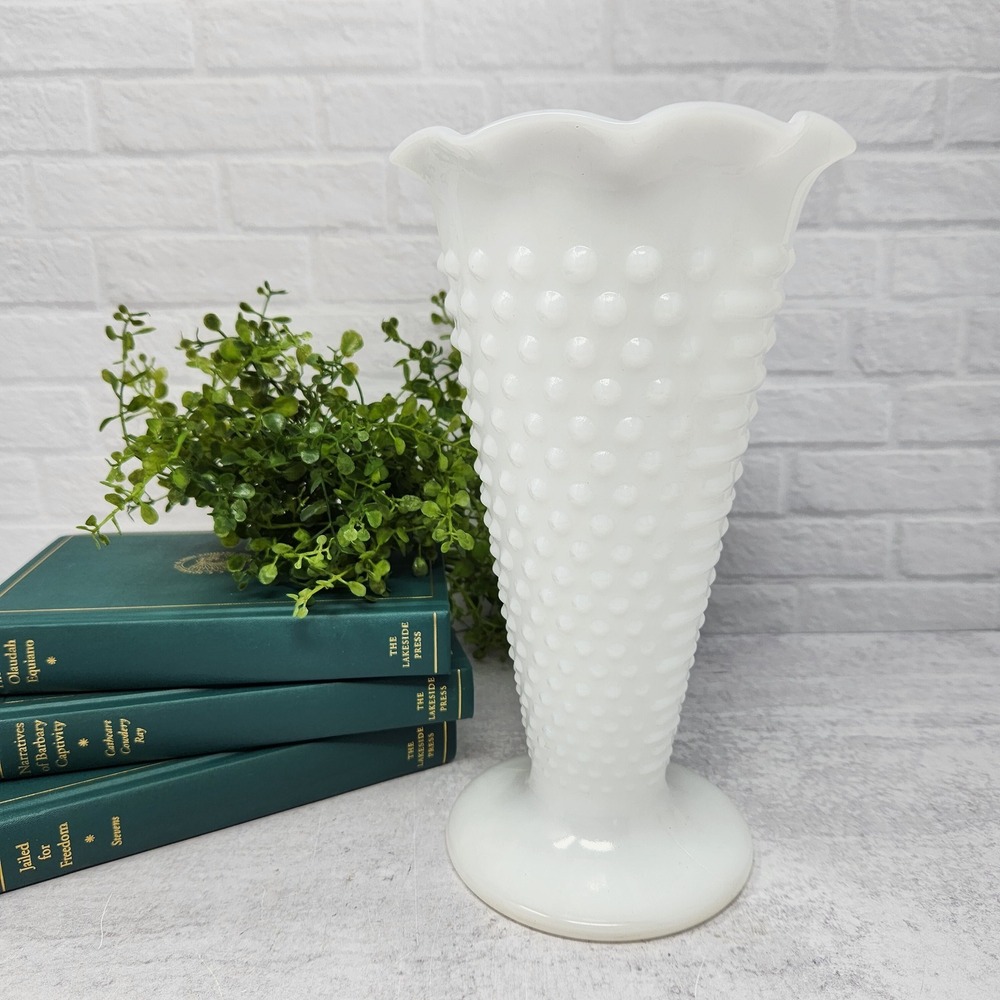Vintage Anchor Hocking Trumpet Vase Hobnail & Bar Milk Glass Vase 9"x5" Fluted